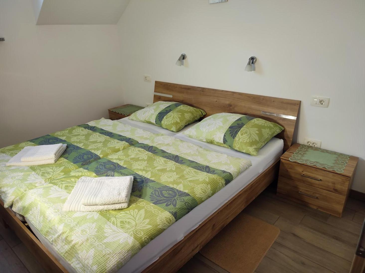 Apartments And Wellness Jelovca Radovljica Exteriör bild